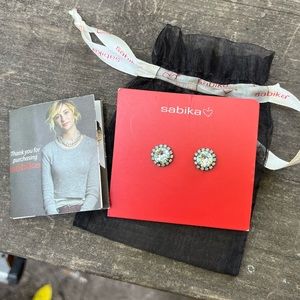 NWT Sabika Vienna Retired Stud Earrings